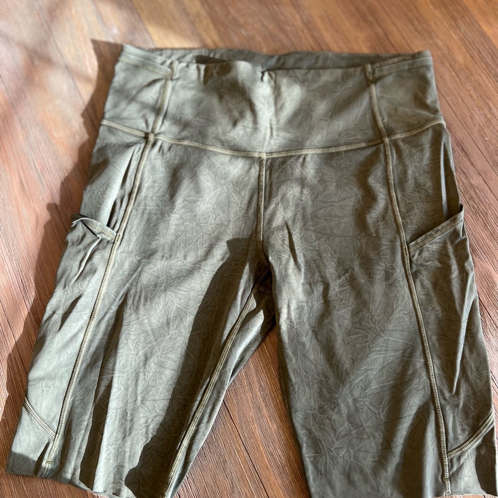 Lululemon Athletica Green Bike Shorts High-Waisted